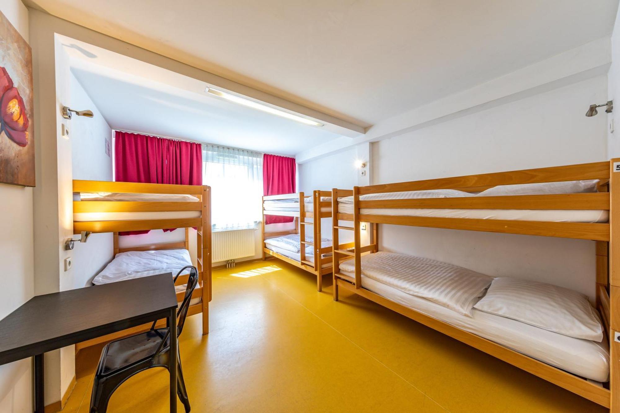 Posto Letto in Dormitorio per 6 Persone